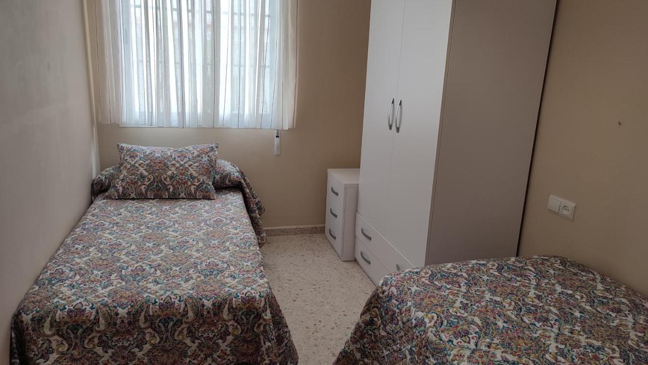 Apartamento Paseo Maritimo, Centro Torre Del Mar Bagian luar foto