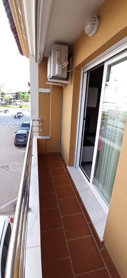 Apartamento Paseo Maritimo, Centro Torre Del Mar Bagian luar foto